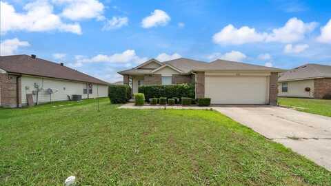 1822 Brookwood Drive, Terrell, TX 75160