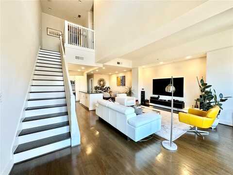 5055 Addison Circle, Addison, TX 75001