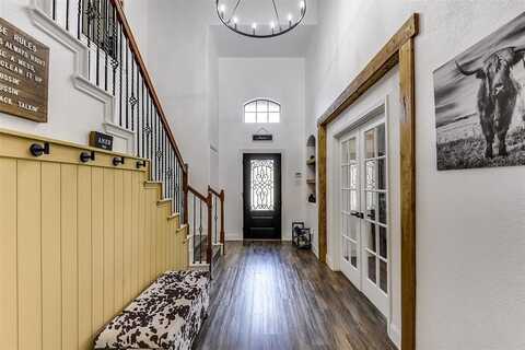 712 Saddleway Drive, Fort Worth, TX 76179