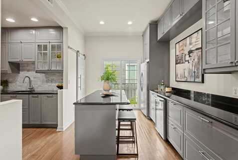 4002 Holland Avenue, Dallas, TX 75219