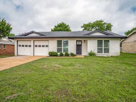 1917 Yucca Trail, Hurst, TX 76054