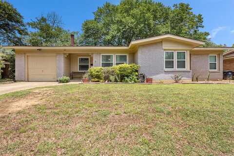 6217 Kentwood Place, Fort Worth, TX 76112