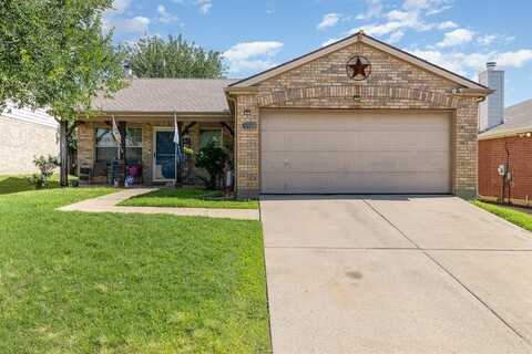 8900 Tumbleweed Drive, Crossroads, TX 76227