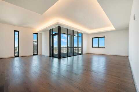 2323 N Akard Street, Dallas, TX 75204