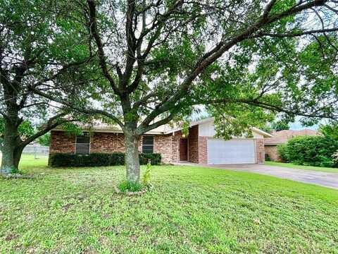 2610 W Frey Street, Stephenville, TX 76401