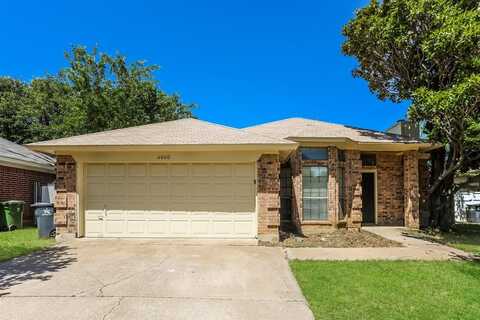 6800 Running Creek Drive, Arlington, TX 76001