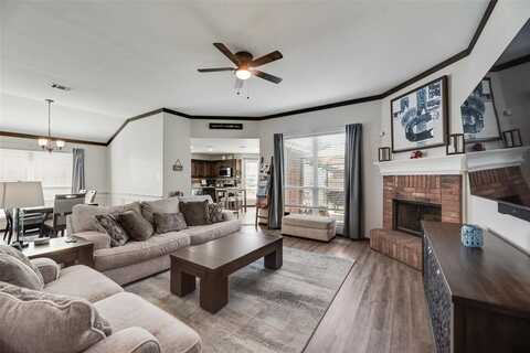 910 Grouse Road, Glenn Heights, TX 75154