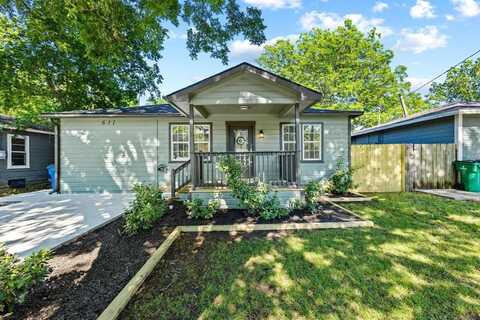 611 S Magnolia Street, Pottsboro, TX 75076