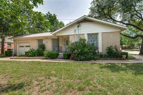 1118 S Britain Road, Irving, TX 75060