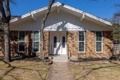 701 Kentwood Circle, Bedford, TX 76021