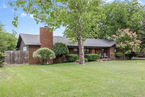 2202 Belmeade Avenue, Brownwood, TX 76801