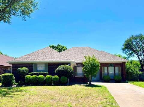 2735 Wentworth Drive, Grand Prairie, TX 75052