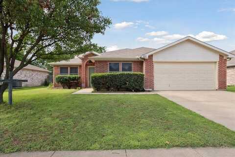 521 Ryan Street, Saginaw, TX 76179