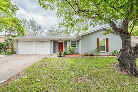 5753 Saramac Drive, Watauga, TX 76148