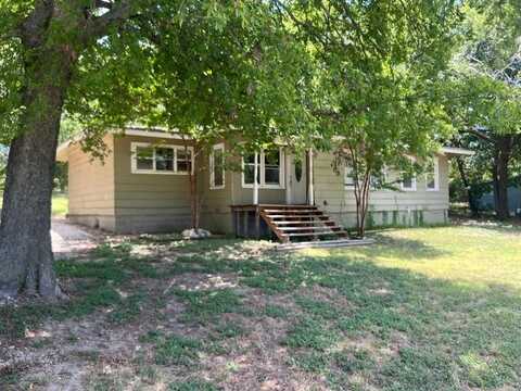 143 Brookshire Avenue, Azle, TX 76020
