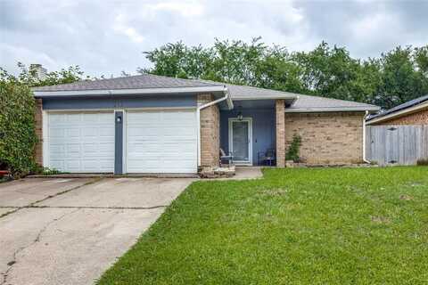 212 Valley Spring Drive, Arlington, TX 76018
