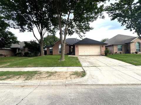 6048 Hillview Drive, Watauga, TX 76148