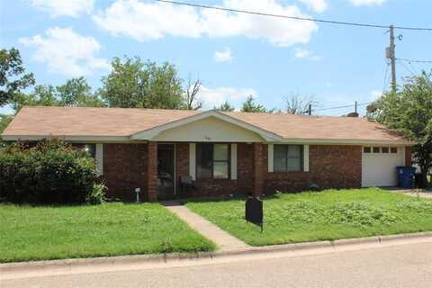 530 W E Street, Munday, TX 76371