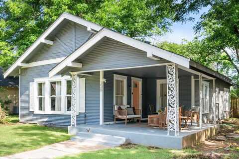 308 W Heard Street, Cleburne, TX 76033