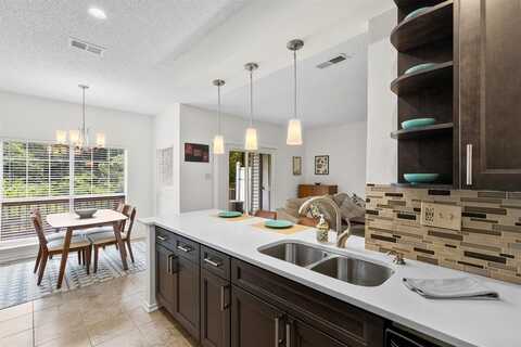 2506 Wedglea Drive, Dallas, TX 75211