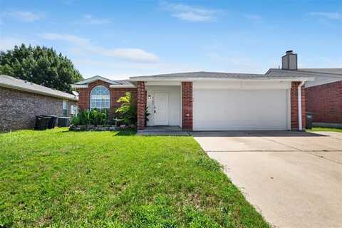 8109 Dripping Springs Drive, Fort Worth, TX 76134