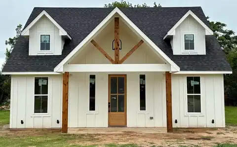 301 South Oak Street, Boyd, TX 76023