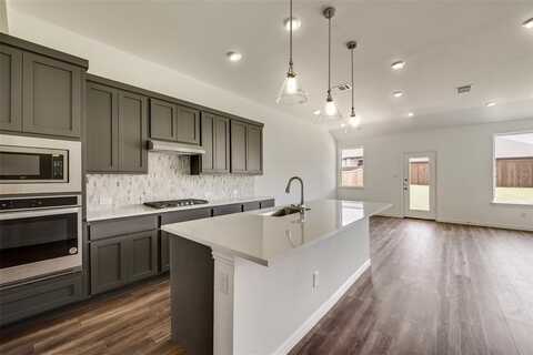 1820 Purtis Creek Drive, Forney, TX 75126