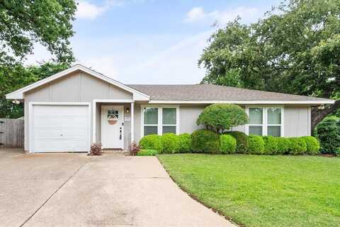 3809 Springtime Court, Arlington, TX 76017