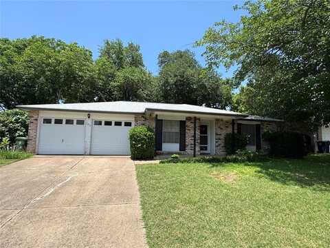 1815 Redwood Street, Arlington, TX 76014