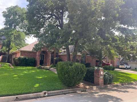 3406 Blue Forest Drive, Arlington, TX 76001