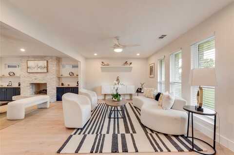 7429 Tangleglen Drive, Dallas, TX 75248
