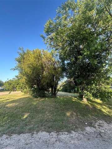221 Pecan Street, Clyde, TX 79510