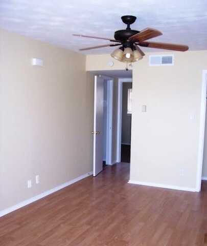204 E 12th Street, Dallas, TX 75203