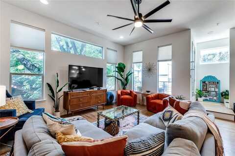 5807 Hudson Street, Dallas, TX 75206