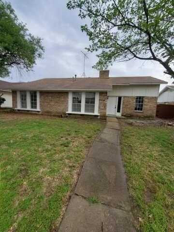 2210 Greenvalley Drive, Carrollton, TX 75007