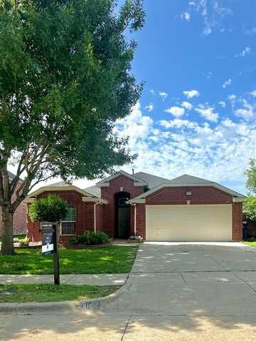 616 Kerry Street, Crowley, TX 76036