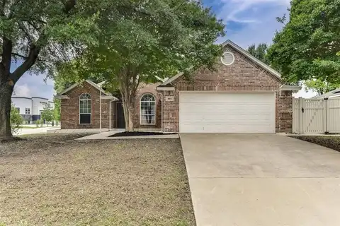 408 Tara Lane, Red Oak, TX 75154