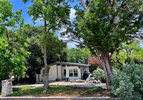 4901 Fairway Court, De Cordova, TX 76049