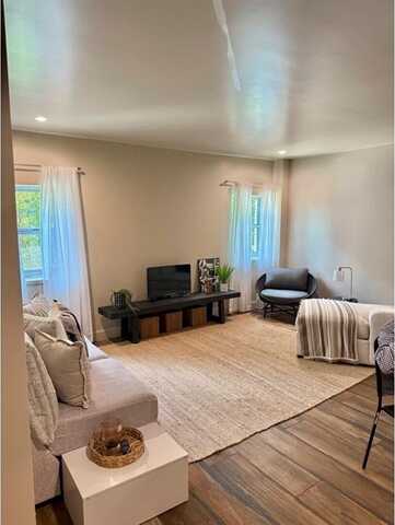 6211 W Northwest Highway, Dallas, TX 75225
