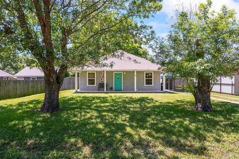 110 S Race Street, Tioga, TX 76271