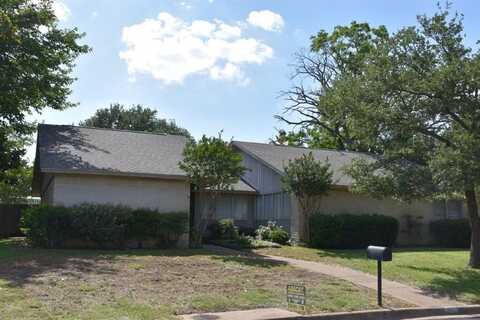 401 Gingerbread Lane, Waxahachie, TX 75165