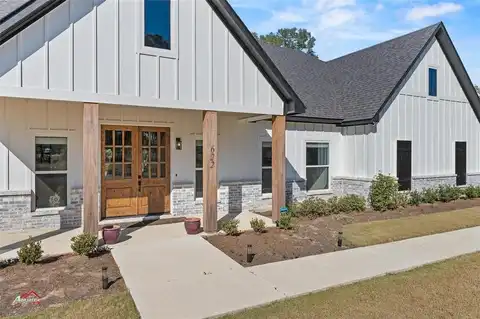 622 Justice Street, Stonewall, LA 71078