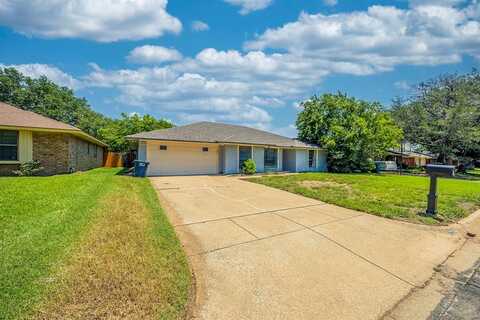 4612 Applewood Road, Fort Worth, TX 76133
