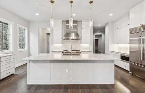 8 Comillas Drive, Westlake, TX 76262