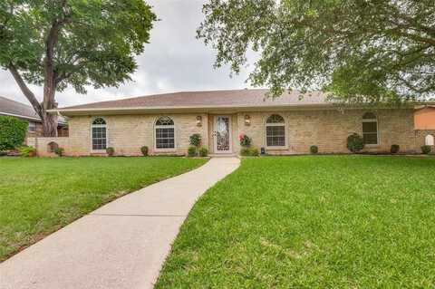 728 The Meadows Parkway, DeSoto, TX 75115