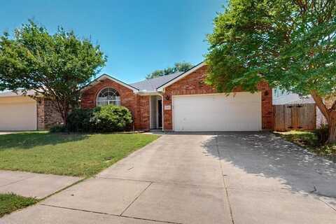 9016 Brushy Creek Trail, Fort Worth, TX 76118