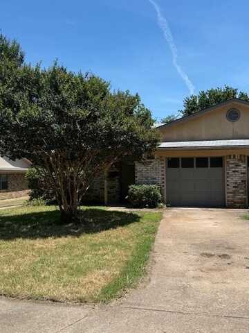 912 Meadowbrook Drive, Grapevine, TX 76051
