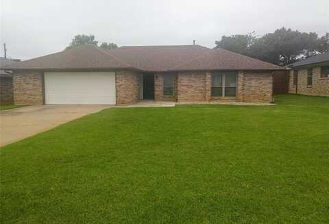 5116 Eagle Nest Drive, Arlington, TX 76017