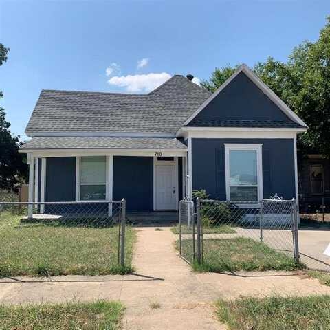710 W Owing Street, Denison, TX 75020