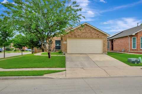 2152 Charmion Lane, Fort Worth, TX 76131
